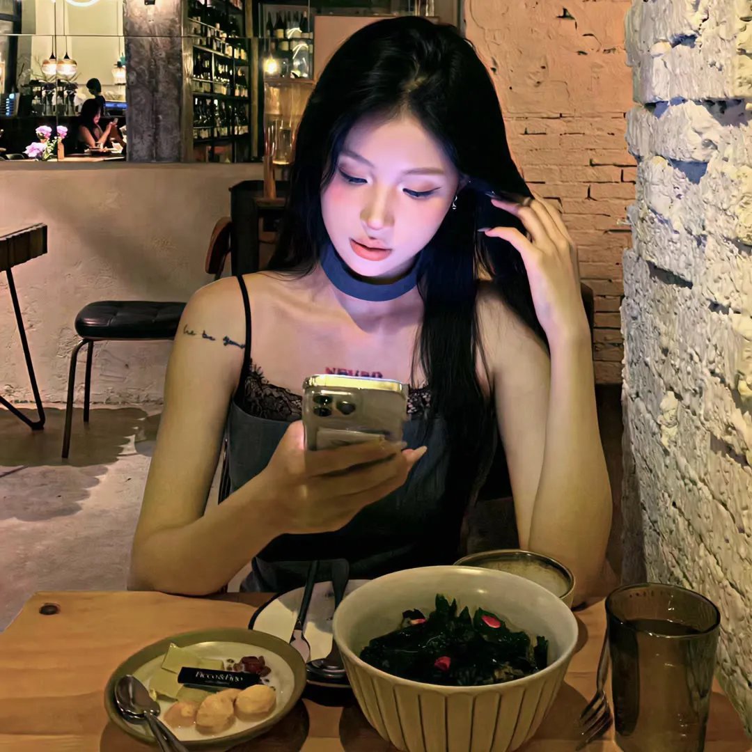 一眼穿心双重人格皇帝爱上我